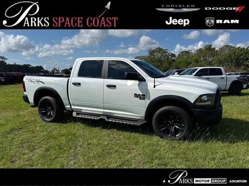 Bright White Clearcoat 2022 RAM 1500 Classic Warlock Crew Cab 4x4 5'7' Box