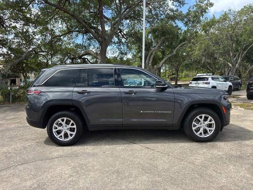 2022 Jeep Grand Cherokee Limited