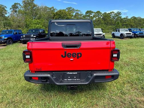 2025 Jeep Gladiator Sport S