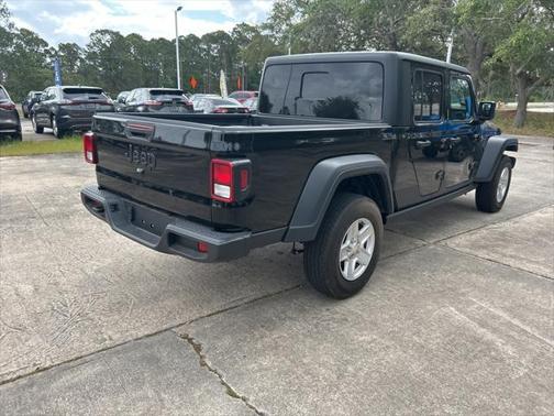 2023 Jeep Gladiator Sport S