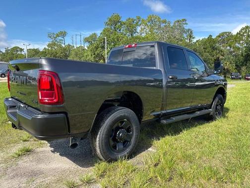 2025 RAM 2500 Tradesman Crew Cab 4x4 6'4' Box