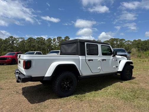 2022 Jeep Gladiator Willys 4x4