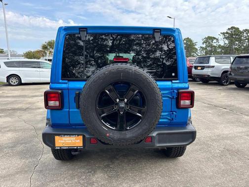 Hydro Blue Pearlcoat 2021 Jeep Wrangler Unlimited Sahara