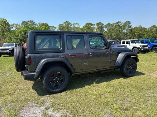 Granite Crystal Metallic Clearcoat 2026 Jeep Wrangler Sport