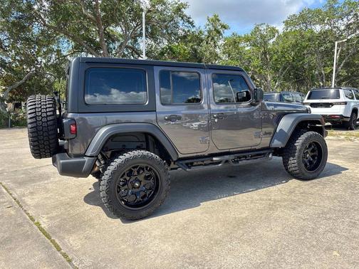 Granite Crystal Metallic Clearcoat 2026 Jeep Wrangler Sport
