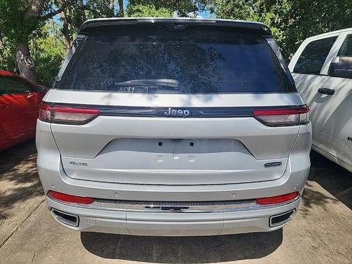 2022 Jeep Grand Cherokee Overland