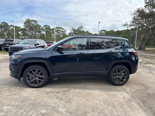 Fathom Blue Pearl Coat 2026 Jeep Compass Latitude