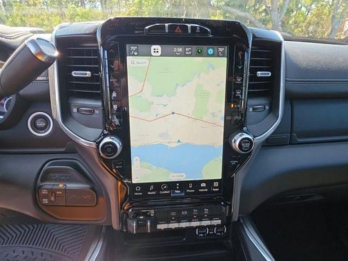 2022 RAM 2500 Laramie Crew Cab 4x4 6'4' Box