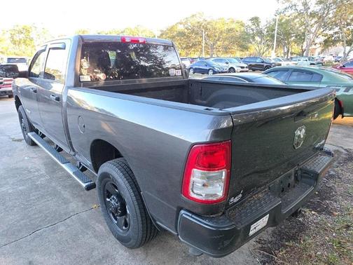 2022 RAM 2500 Tradesman Crew Cab 4x4 6'4' Box