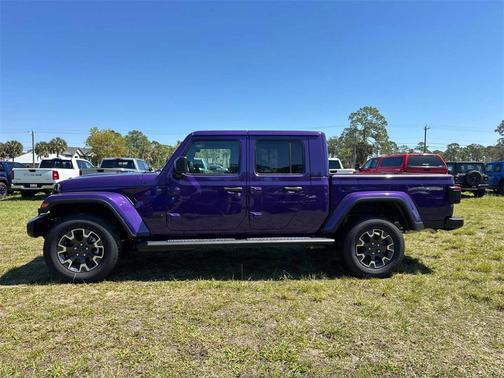 Reign 2026 Jeep Gladiator Sahara 4x4