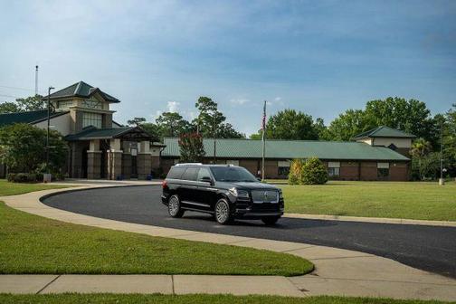 Black 2018 Lincoln Navigator Reserve