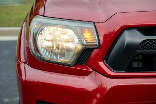 Barcelona Red 2015 Toyota Tacoma 6 FT