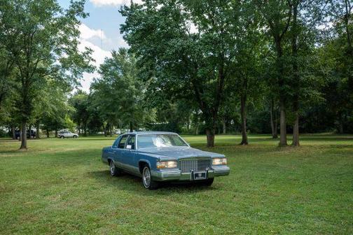 1991 Cadillac Brougham 