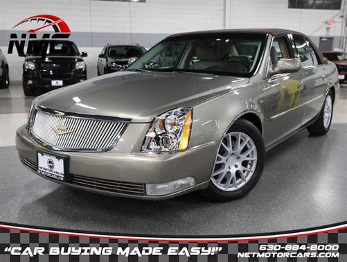 2011 Cadillac DTS Base