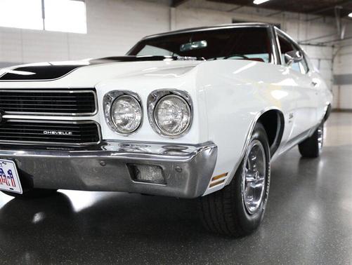 White 1970 Chevrolet Chevelle SS