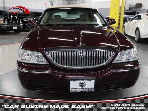 2008 Lincoln Town Car Signature