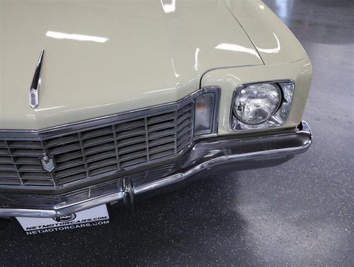 Tan 1972 Chevrolet Monte Carlo