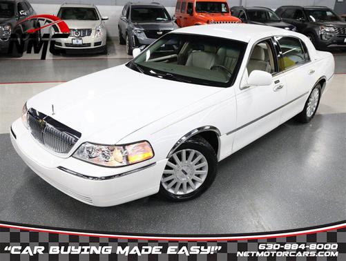 2003 Lincoln Town Car Executive