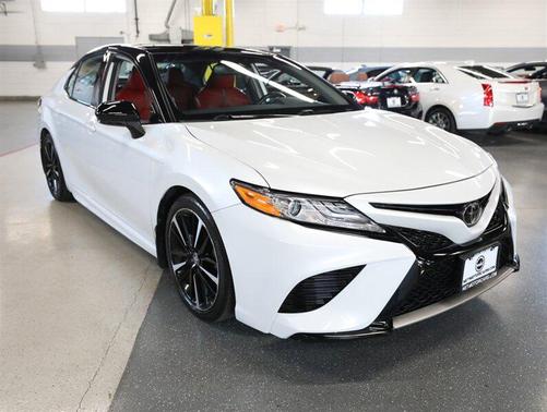 Wind Chill Pearl White 2020 Toyota Camry XSE