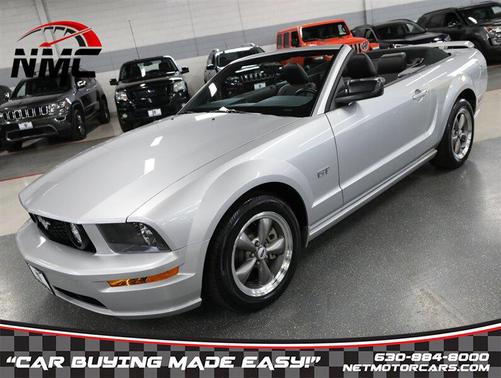 2005 Ford Mustang GT Premium
