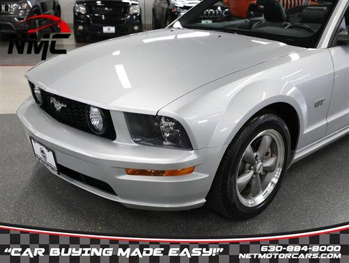 2005 Ford Mustang GT Premium