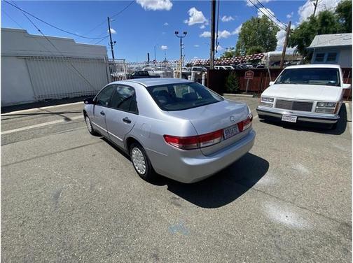2004 Honda Accord DX