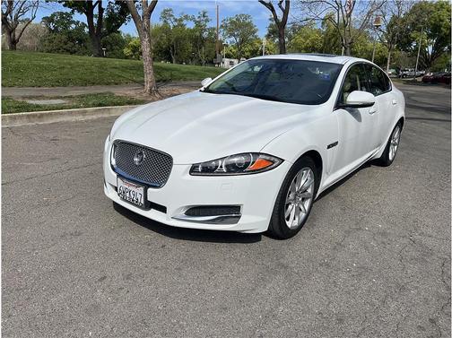 2013 Jaguar XF I4 T