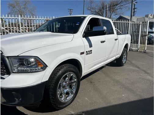 2017 RAM 1500 Laramie