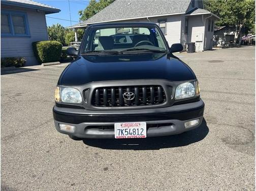 2004 Toyota Tacoma Base