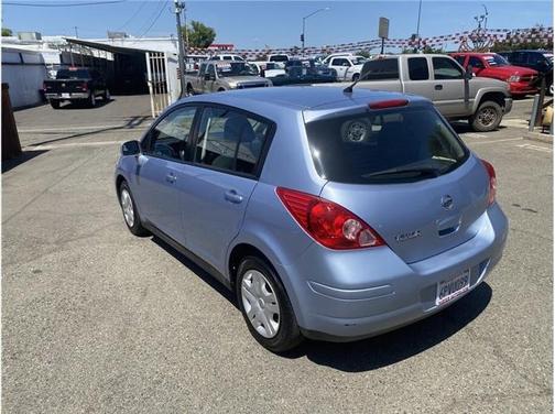 2011 Nissan Versa 1.8 S