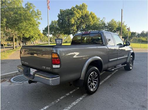 Gray 2004 Toyota Tundra SR5