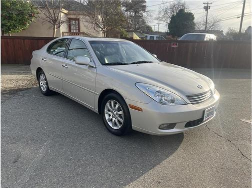 2004 Lexus ES 330 Base