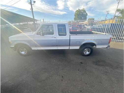 1996 Ford F-150 Short Bed