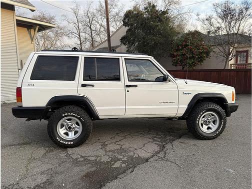 1998 Jeep Cherokee Sport 4WD