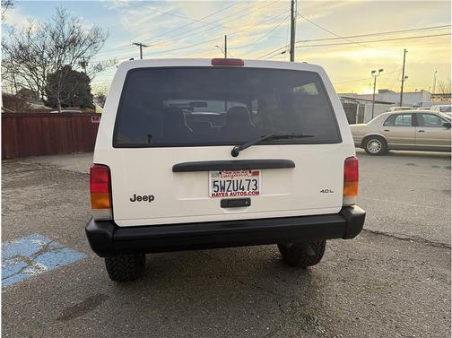 1998 Jeep Cherokee Sport 4WD