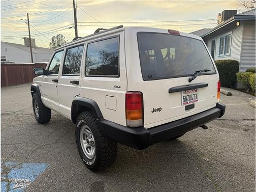 1998 Jeep Cherokee Sport 4WD