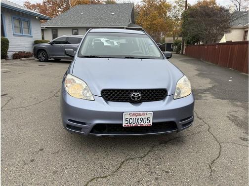2004 Toyota Matrix Base