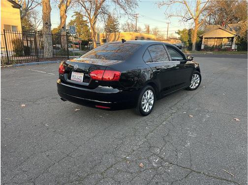 2014 Volkswagen Jetta Auto SE w/Connectivity