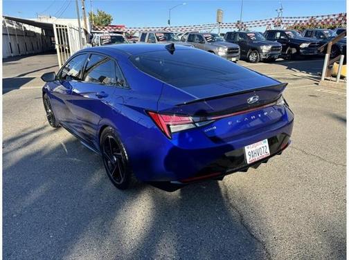 2021 Hyundai ELANTRA SE