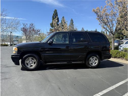 2004 GMC Yukon Denali