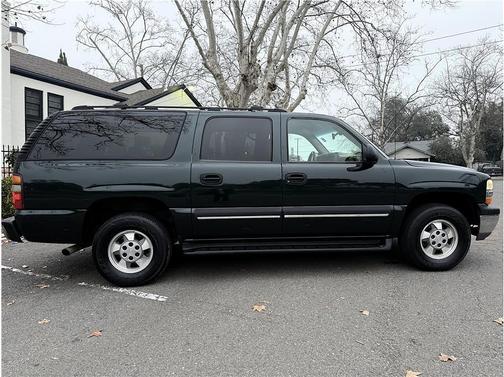 2002 Chevrolet Suburban 1500 LS