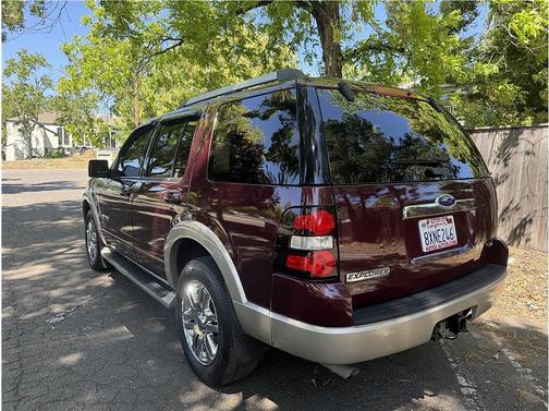 Maroon 2006 Ford Explorer Eddie Bauer