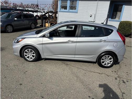 2013 Hyundai Accent GS