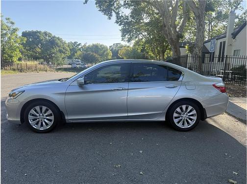 Silver 2014 Honda Accord EX-L
