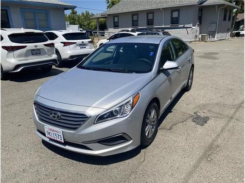 2017 Hyundai SONATA SE