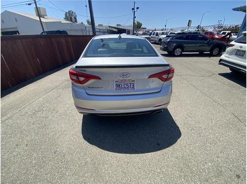 2017 Hyundai SONATA SE