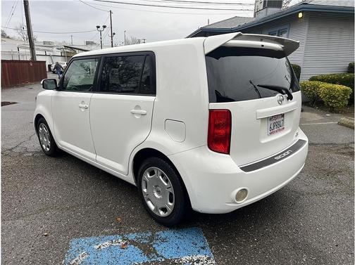 2009 Scion xB Base