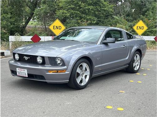Gray 2006 Ford Mustang GT