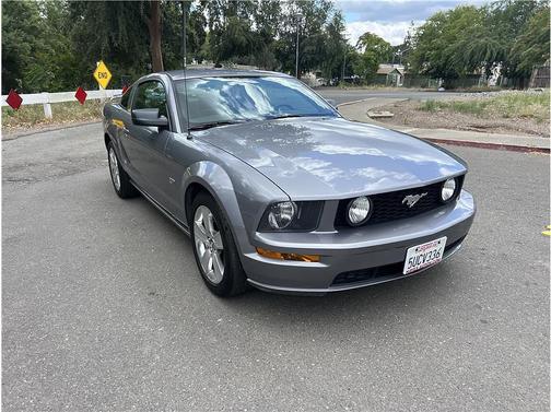 Gray 2006 Ford Mustang GT