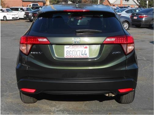 Photo 4 of 16 of 2018 Honda HR-V EX